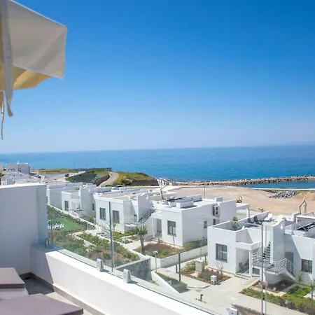 Luxurious Vacation With Private Jacuzzi * Kyrenia (Northern Cyprus)